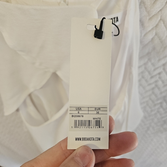 BB Dakota White Halter Neck Style Kaless Dress Size 6 - Picture 10 of 12